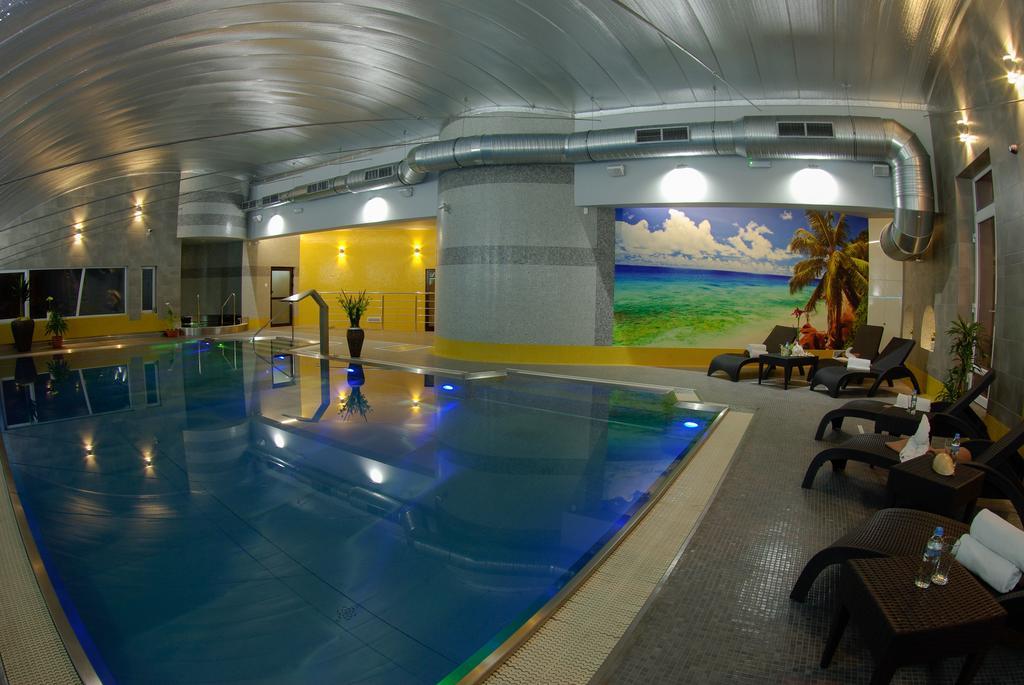 Majewski Hotel & Spa Malbork Buitenkant foto