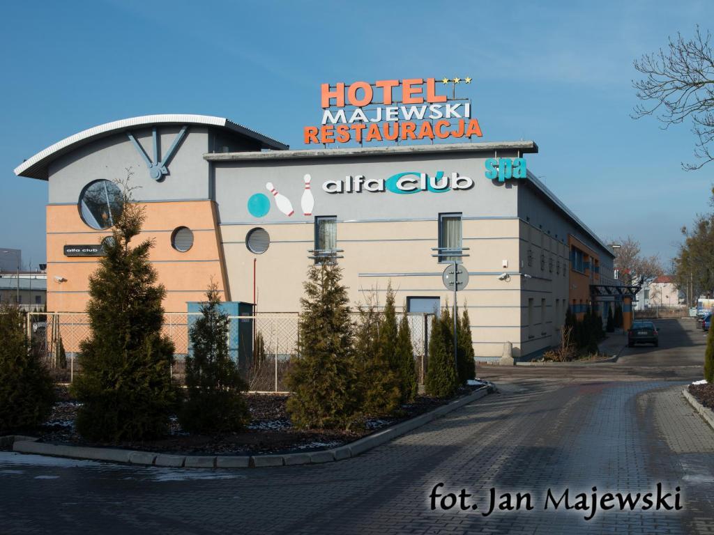 Majewski Hotel & Spa Malbork Buitenkant foto
