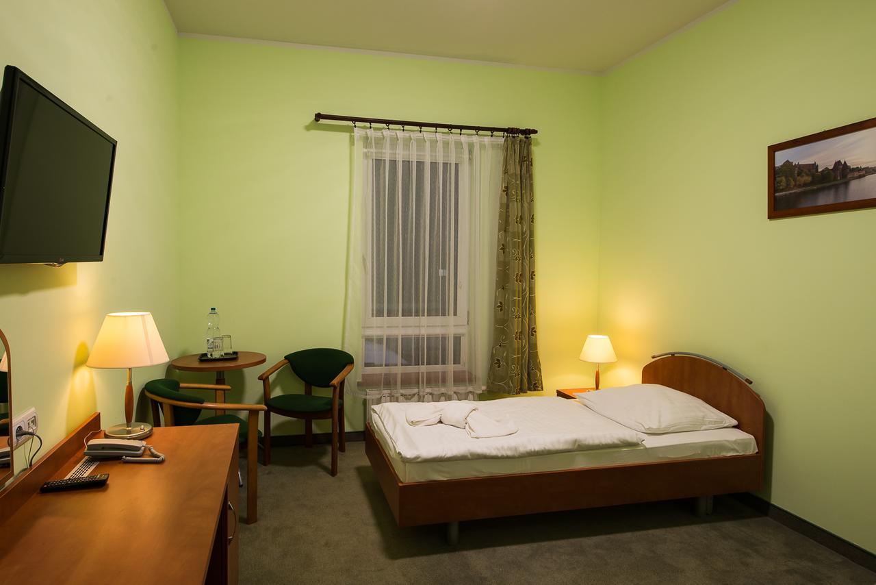Majewski Hotel & Spa Malbork Buitenkant foto